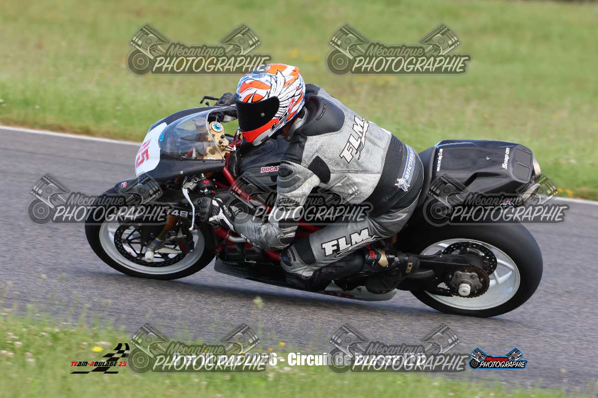 1231944