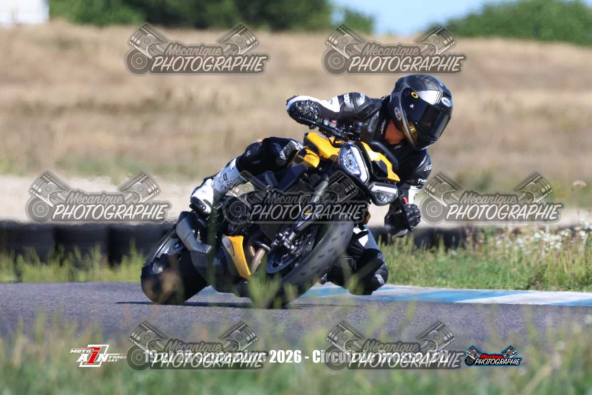 1303544